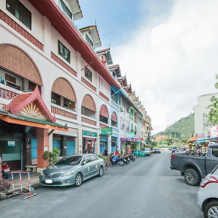 Oyo 1163 Eden Hostel Phuket Luaran gambar