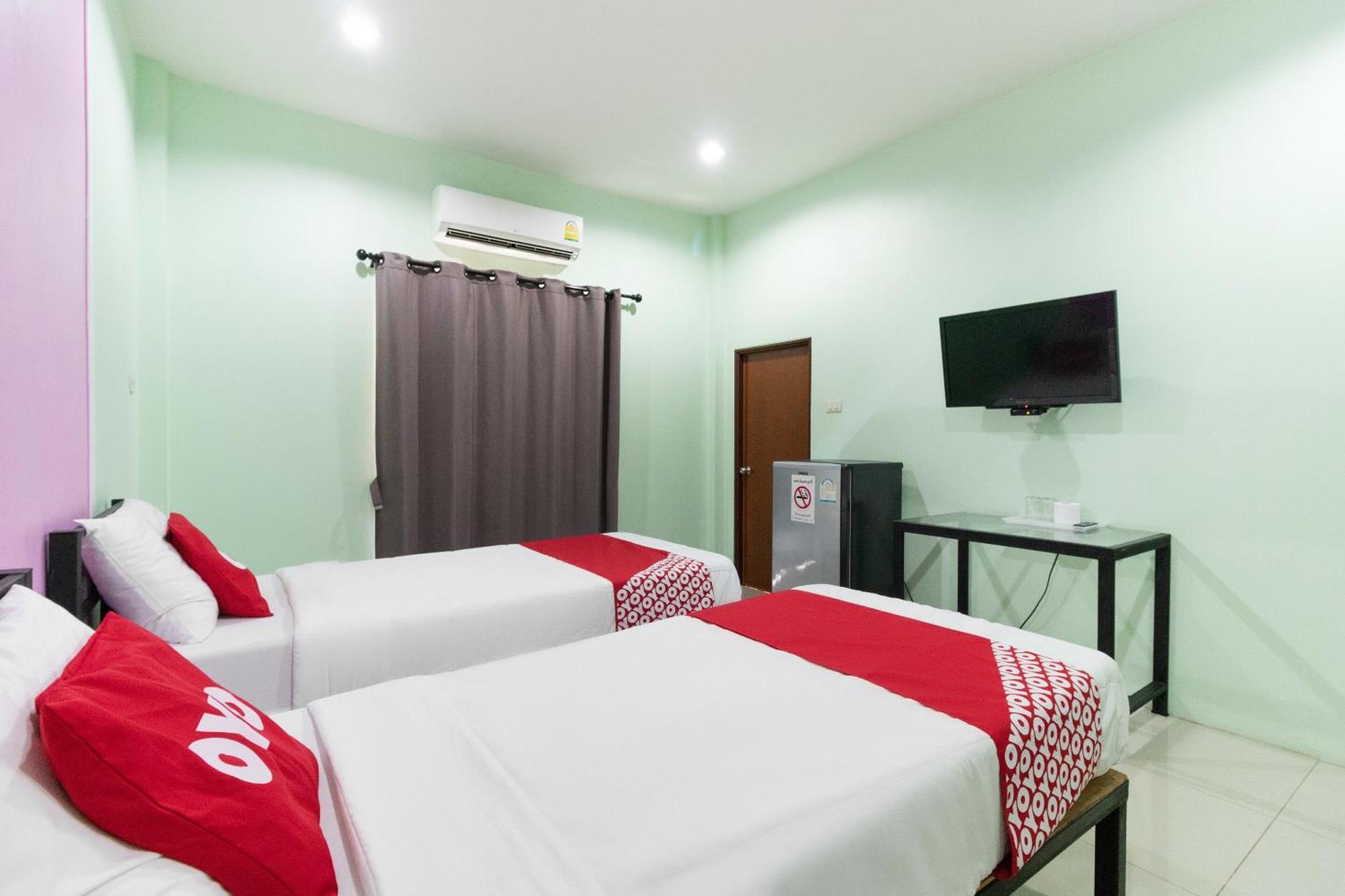 Oyo 1163 Eden Hostel Phuket Luaran gambar