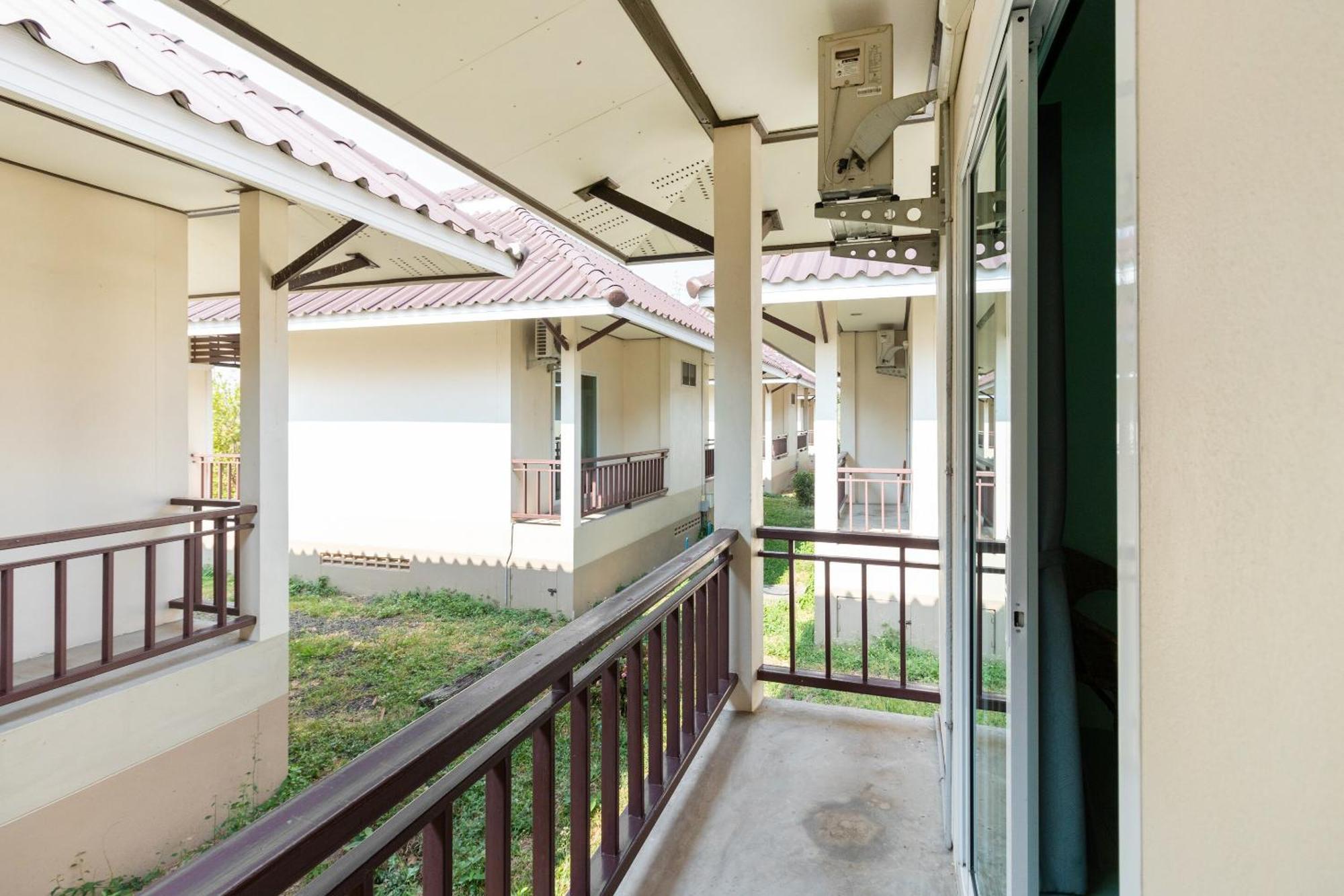 Oyo 1163 Eden Hostel Phuket Luaran gambar