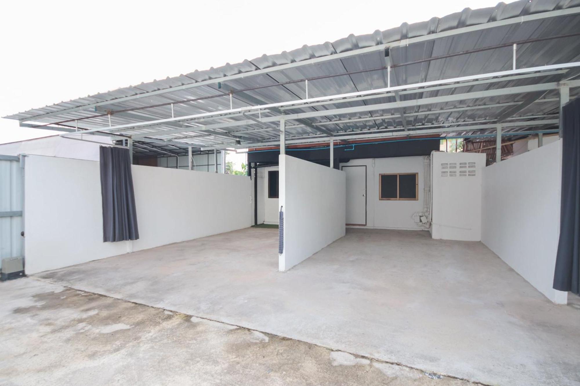 Oyo 1163 Eden Hostel Phuket Luaran gambar