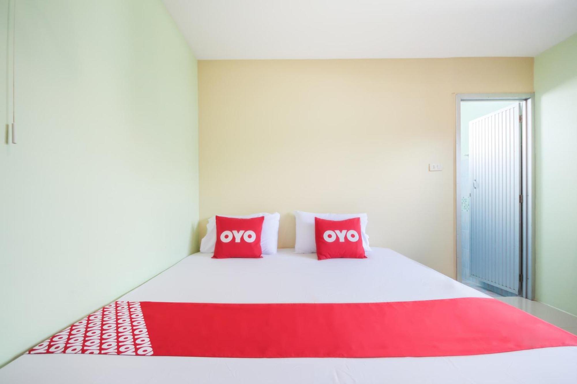 Oyo 1163 Eden Hostel Phuket Luaran gambar