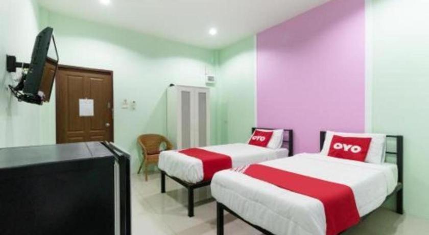 Oyo 1163 Eden Hostel Phuket Luaran gambar