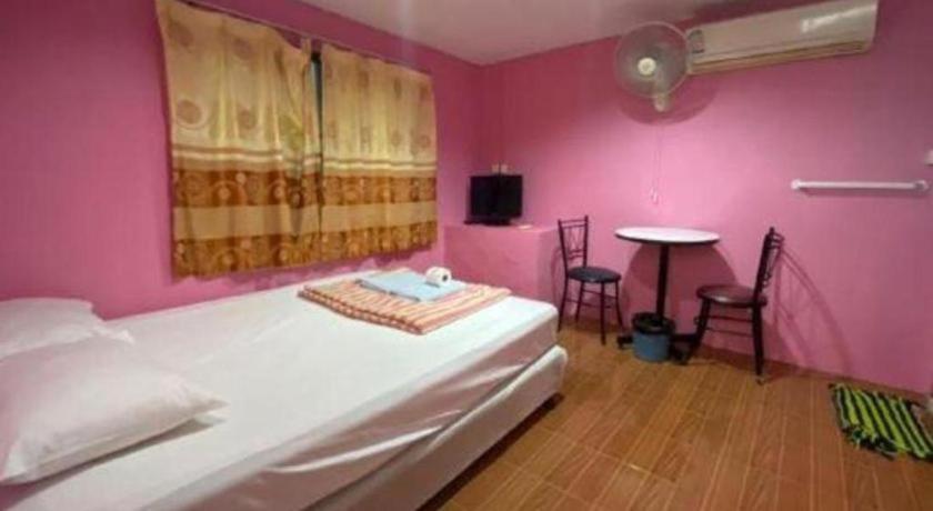 Oyo 1163 Eden Hostel Phuket Luaran gambar